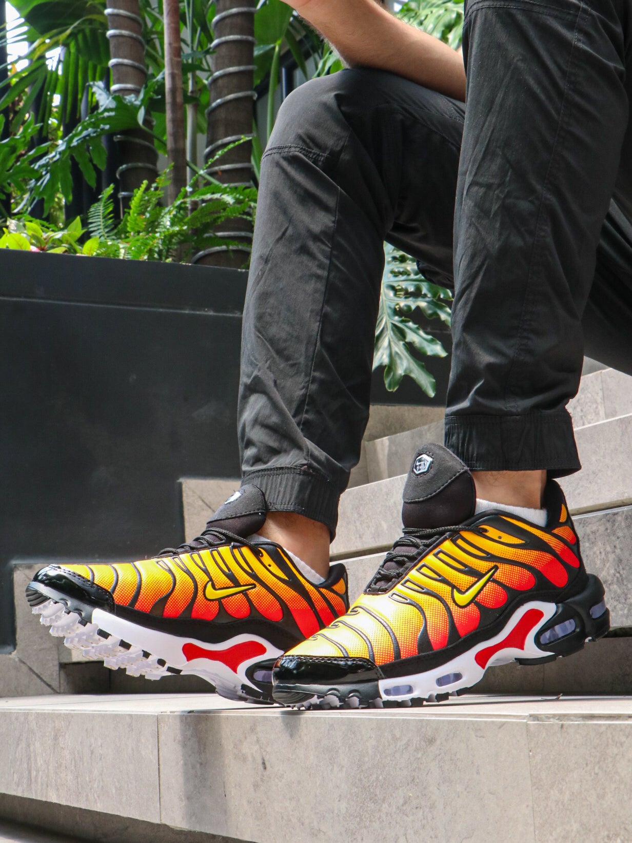 👟🔥 NIKE TN - Amarilla, Blanca, Azul y Lila